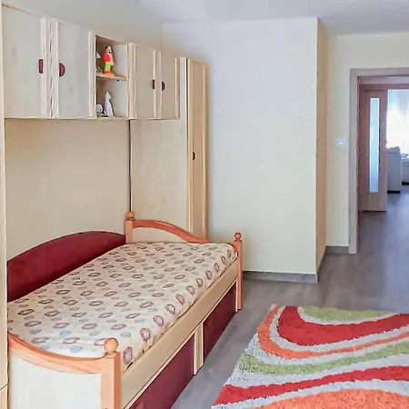 Apartment Amazing In With House Sea View *
